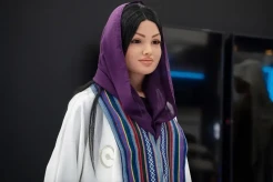 Robot Perempuan Pertama...