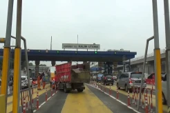 Ada Kecelakaan Beruntun,...