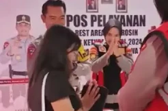 Aksi Heroik Polwan Bersepeda Kembalikan Dompet Pemudik di Rest Area Pemalang