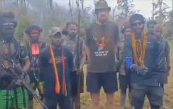 Beredar Video Pilot Susi Air Minta TNI Polri Tidak Gunakan Pesawat Tempur Lawan KKB Egianus Kogoya