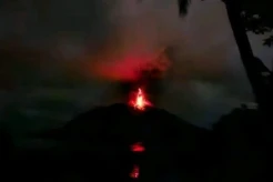 Gunung Ruang Kembali Erupsi, Pos Pemantau Mencekam Disertai Hujan Batu