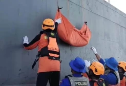 Geger Nelayan Surabaya Temukan Mayat di Jembatan Suramadu, Korban Pembunuhan?