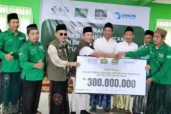 Bantuan Rp300 Juta Disalurkan untuk Korban Gempa Bawean
