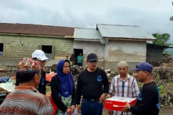 MA Peduli Serahkan Bantuan untuk Korban Banjir Bandang dan Longsor di Sumbar
