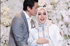 Syahrini Pakai Cincin Berlian Rp24 Miliar saat Umumkan Kehamilan, Netizen Salah Lihat Harga