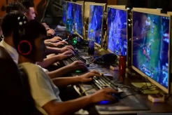 Mau Anak Bermain Game...