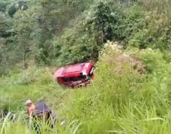 Bus AKDP Nyungsep ke Jurang 10 Meter di Solok, Korban Jiwa Masih Belum Diketahui