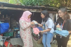 Penghuni Kampung Pemulung Tangsel Bersyukur Terima Bantuan Social Week 2023/2024 yang Didukung MNC Peduli