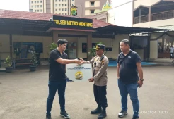 MNC Peduli Salurkan Sapi Kurban untuk Warga melalui Polsek Menteng
