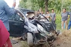 Minibus Tertabrak Kereta di Perlintasan Warung Gaplek Asahan, 3 Terluka