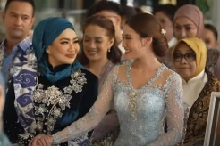 Reza Artamevia Beri Pesan Haru pada Aaliyah dan Thariq di Momen Lamaran