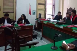 Lolos dari Hukuman Mati,...