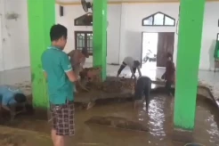 Tak Disangka-sangka, Mata Air Tiba-tiba Muncul dari Lantai Masjid Nurul Janah di Muarojambi