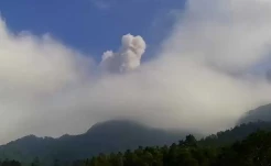 Gunung Merapi Luncurkan Awan Panas Sejauh 1.300 Meter