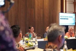 Menparekraf Genjot Investasi Labuan Bajo, Investor Asing Ditarik dengan Golden Visa