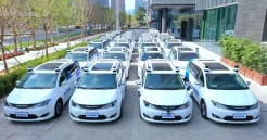 Taksi Robot Mulai Rebut...