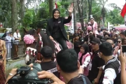 Maju Pilkada Kota Palembang 2024, Ini Visi Misi Pasangan Fitri - Nandriani
