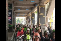 Ada Demo, Sejumlah Pengemudi...