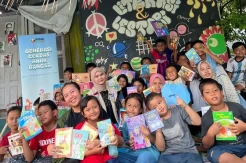 MNC Peduli Bagikan Laptop dan Buku di Taman Baca Masyarakat Situ Rompong Ciputat