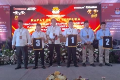 KPU Bekasi Tetapkan Nomor Urut Dani-Romli 1, Holik-Faizal 2, dan Ade Kuswara- Asep 3