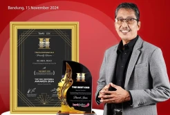 Direktur Utama Bank Jatim Busrul Iman Dianugerahi Sebagai Best CEO