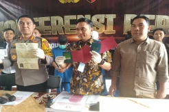 Polda Jabar Tangkap...