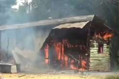 Geram dengan Praktik...