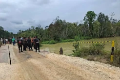 Mobil Karyawan Terjun ke Sungai di Riau, 3 Tewas dan 12 Hilang