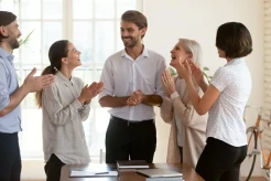 Cara Terbaik Merancang Program Incentive yang Berhasil dalam Perusahaan