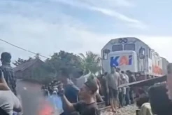 Perjalanan KA di Batubara Sumut Dihadang Warga, Ini Reaksi KAI