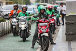 Adies Kadir Sambut Positif...