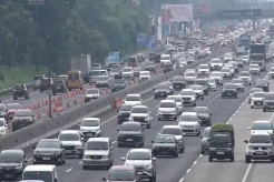Arus Balik Lebaran, Tol Jakarta-Cikampek KM 56 Padat Sore Ini