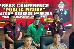5 Potret Fachri Albar...