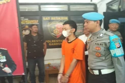 Sadis! Begal Bacok Perempuan dan Rampas HP di Bandung