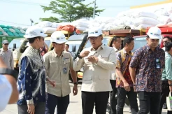 Stok CBP Tembus 3,7 Juta Ton, Wamentan Sudaryono Pastikan Kualitas Beras Terjaga
