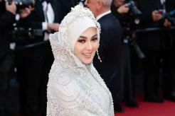 4 Artis Indonesia Melenggang...