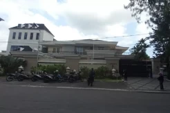 Penampakan Rumah Bos Sritex Iwan Lukminto Usai Ditangkap oleh Kejagung