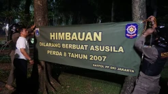Cegah Perbuatan Mesum...