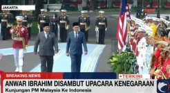 Diiringi Pasukan Berkuda,...