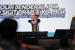 Kapolri Terima Penghargaan dari Organisasi Buruh Dunia