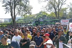 KDM Didemo Ratusan Pekerja Pariwisata Jabar, Tuntut Pencabutan Larangan Study Tour