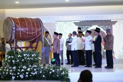 Masjid Raya Baitul Mukhtar BSD City Diresmikan,  Terima Wakaf 1.000 Mushaf Al Quran