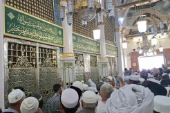 Teladan Nabi Muhammad SAW saat di Rumah: Bantu Istri dan Bergegas Salat