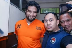 Tertangkap Edarkan Narkoba,...