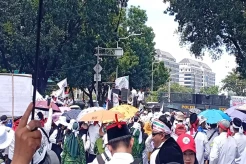 Jalan Medan Merdeka Selatan Arah Sudirman-Thamrin Macet Total Imbas Demo Guru