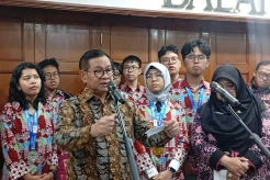 Pramono Kaji Tarif JakLingko Tak Lagi Gratis dan Minta Pramudi Profesional
