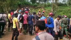 Longsor Timbun Rumah di Trenggalek, 4 Orang Tewas