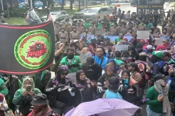 Aksi Damai Ribuan Ojol,...