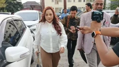 Lisa Mariana Datang...