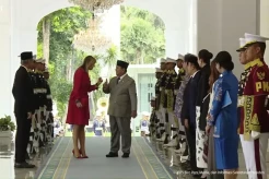 Presiden Prabowo Terima...